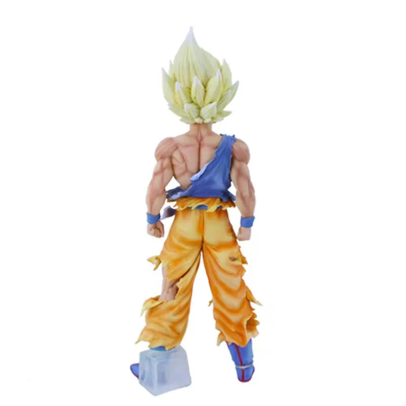 Dragon Ball Z Battle-Damaged Goku Anime Figure Statue (Approx. 44 cm)
